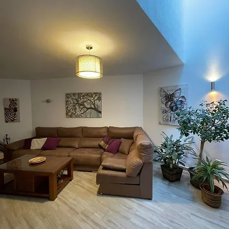 La Morena Lantställe Guaro